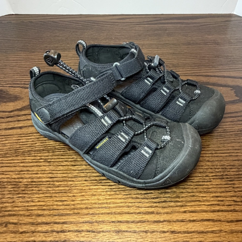 Keen Newport H2 Waterproof Water Hiking Sandals Shoes Trekking Black Size 1